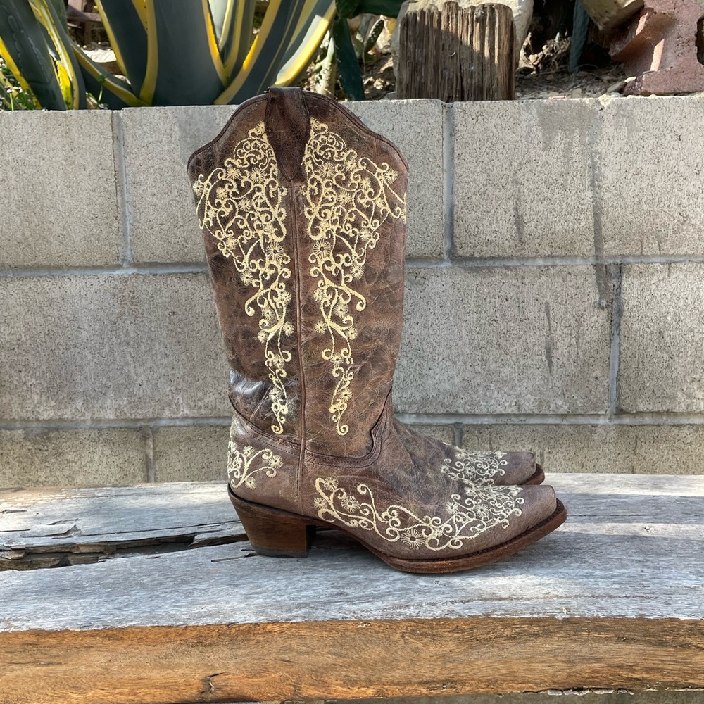 Corral Embroidered Boots